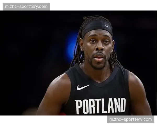 开拓者霍勒迪23分6篮板4助攻 老将独自支撑难掩球队整体低迷 开拓者霍勒迪23分6篮板4助攻 老将独自支撑难掩球队整体低迷